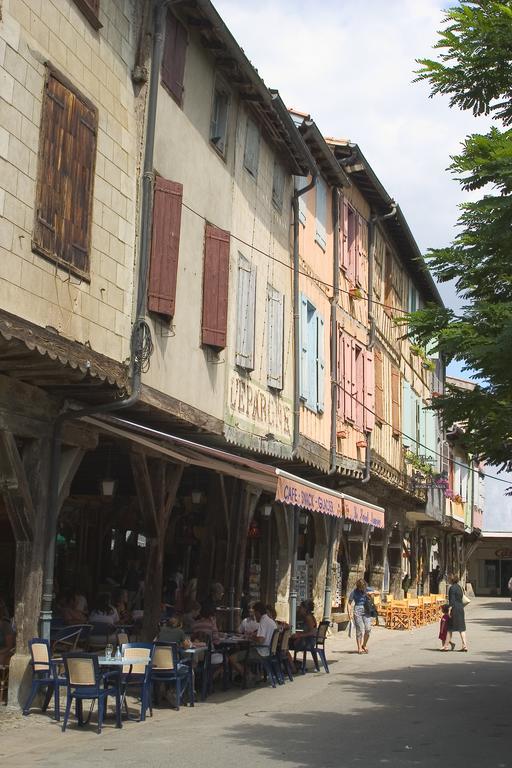 Hotel Le Commerce Mirepoix  Kültér fotó