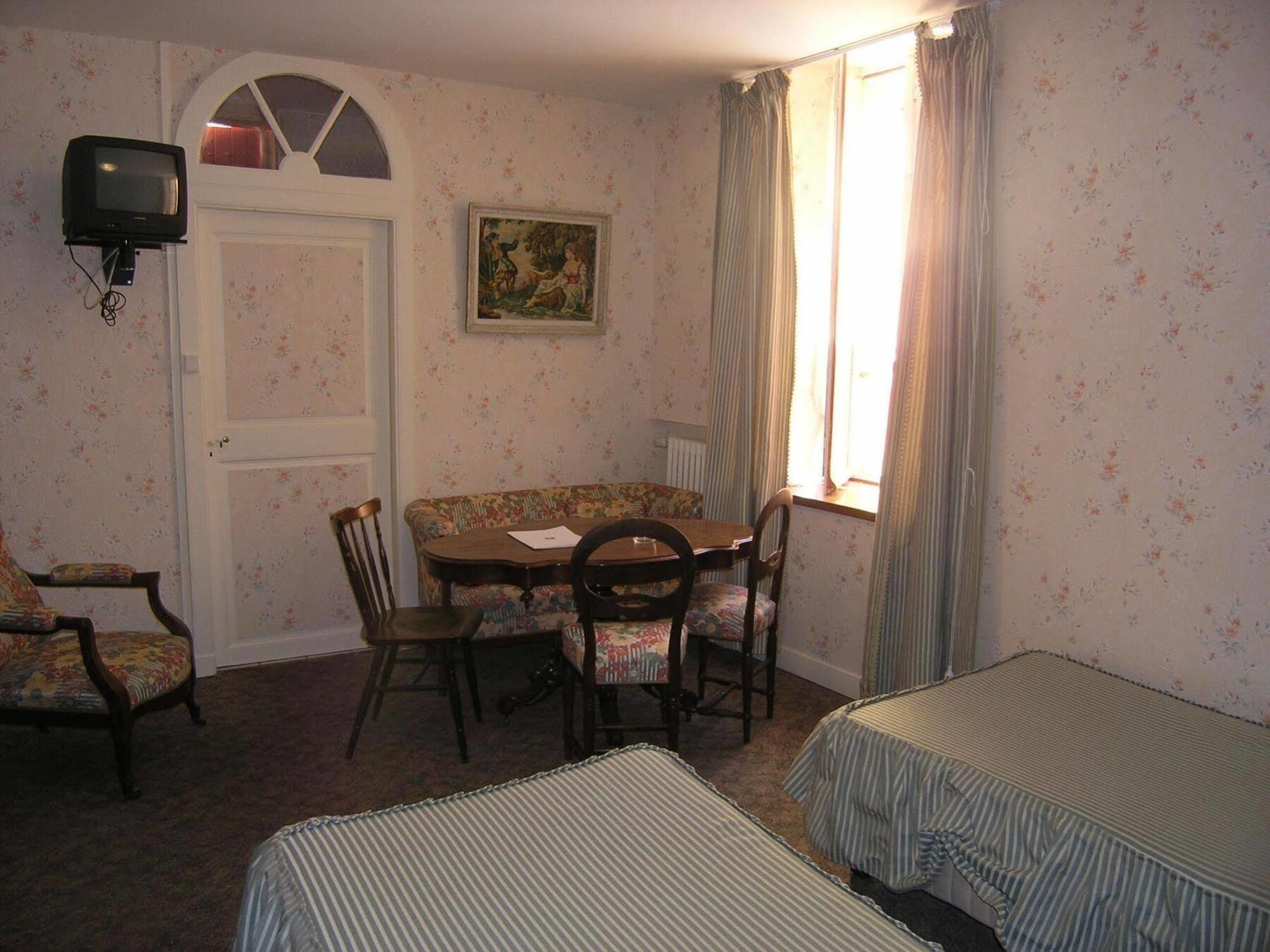 Hotel Le Commerce Mirepoix  Kültér fotó